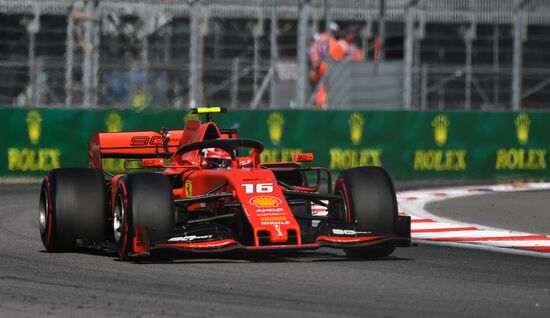 Автоспорт. Формула 1. ВТБ Гран-при России. Гонка