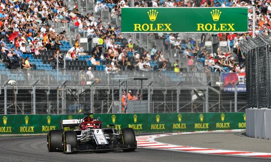 Автоспорт. Формула 1. ВТБ Гран-при России. Гонка