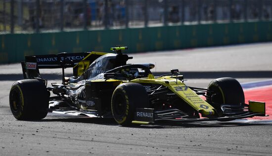 Автоспорт. Формула 1. ВТБ Гран-при России. Гонка