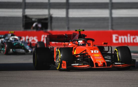 Автоспорт. Формула 1. ВТБ Гран-при России. Гонка