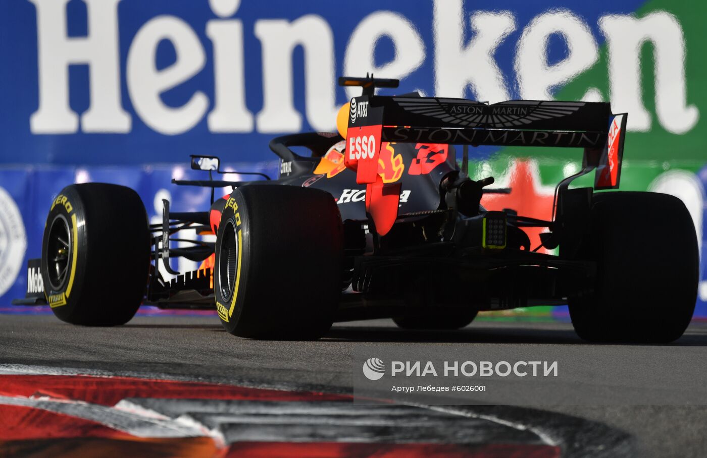 Автоспорт. Формула 1. ВТБ Гран-при России. Гонка