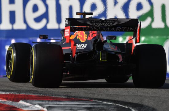 Автоспорт. Формула 1. ВТБ Гран-при России. Гонка