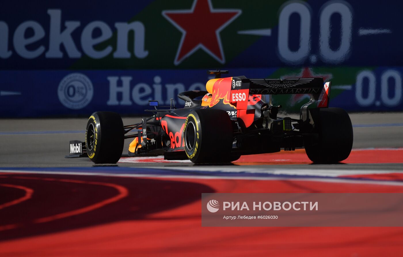 Автоспорт. Формула 1. ВТБ Гран-при России. Гонка