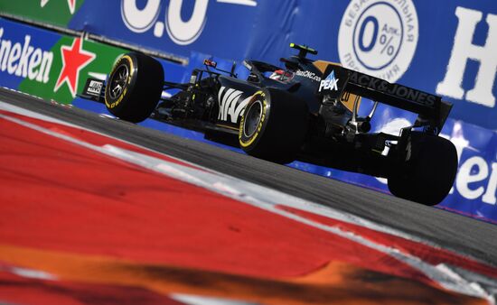 Автоспорт. Формула 1. ВТБ Гран-при России. Гонка