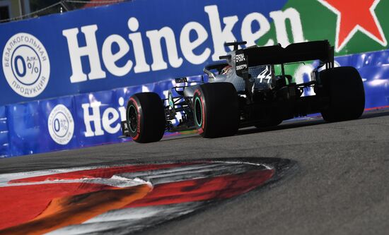 Автоспорт. Формула 1. ВТБ Гран-при России. Гонка