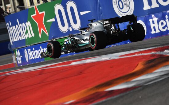 Автоспорт. Формула 1. ВТБ Гран-при России. Гонка