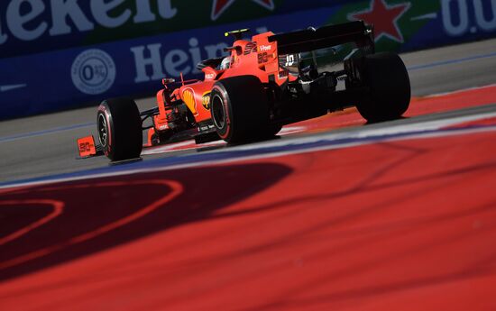 Автоспорт. Формула 1. ВТБ Гран-при России. Гонка