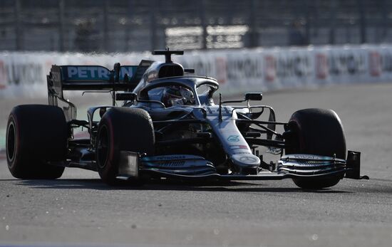 Автоспорт. Формула 1. ВТБ Гран-при России. Гонка