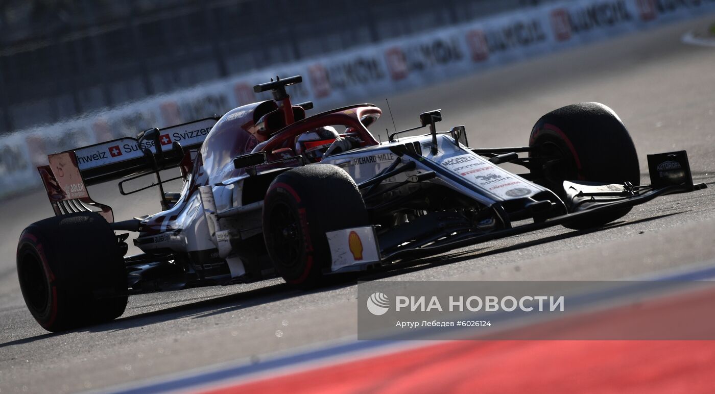 Автоспорт. Формула 1. ВТБ Гран-при России. Гонка