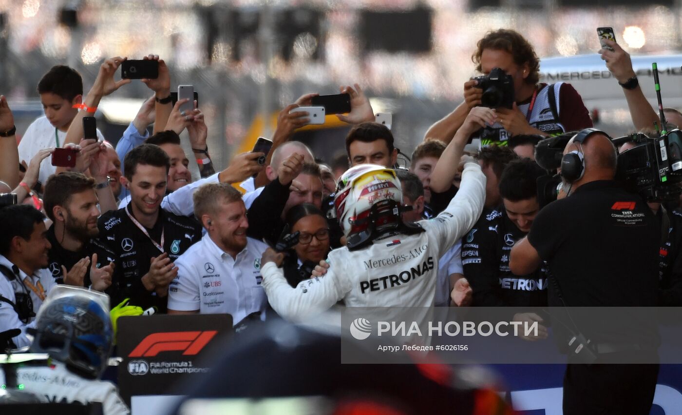 Автоспорт. Формула 1. ВТБ Гран-при России. Гонка