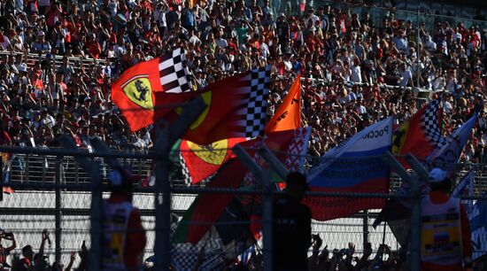 Автоспорт. Формула 1. ВТБ Гран-при России. Гонка