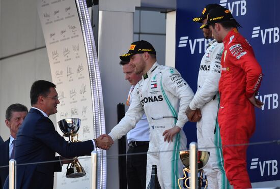 Автоспорт. Формула 1. ВТБ Гран-при России. Гонка