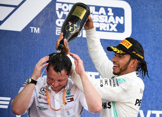 Автоспорт. Формула 1. ВТБ Гран-при России. Гонка