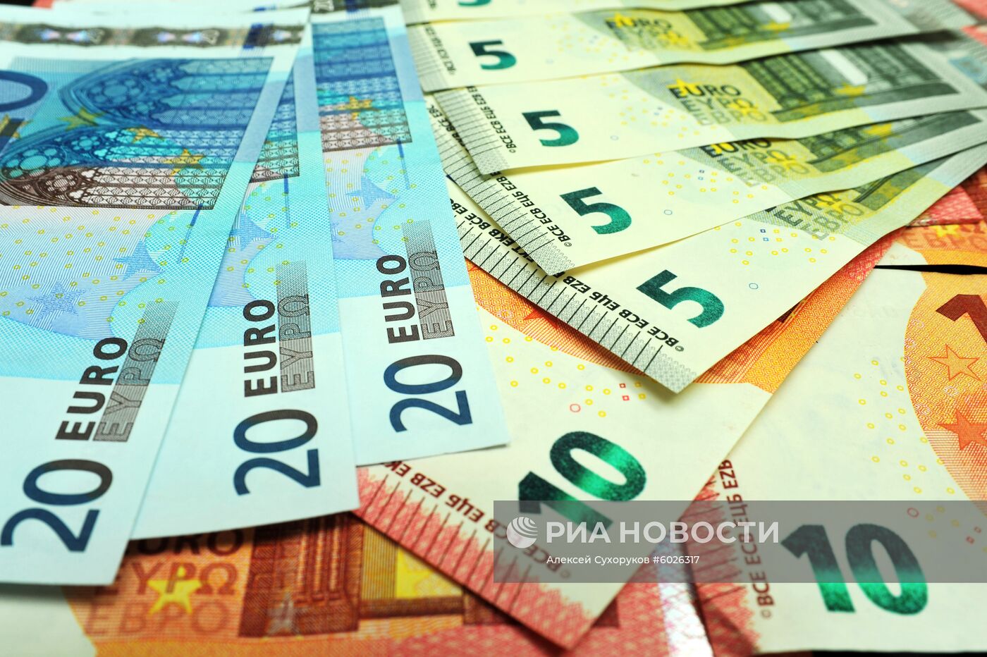 Доллары, Евро, Рубли