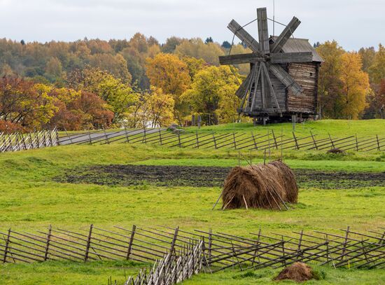 Музей-заповедник "Кижи" 