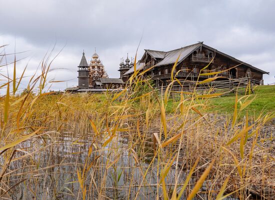 Музей-заповедник "Кижи" 