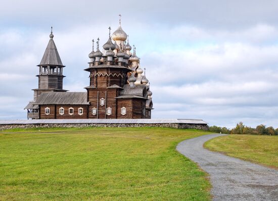 Музей-заповедник "Кижи" 