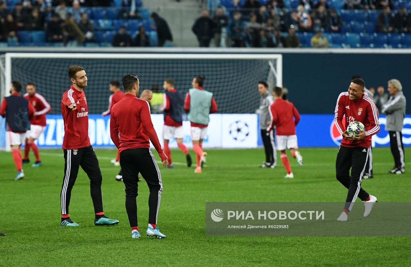 Футбол. Лига чемпионов. Матч "Зенит" - "Бенфика"