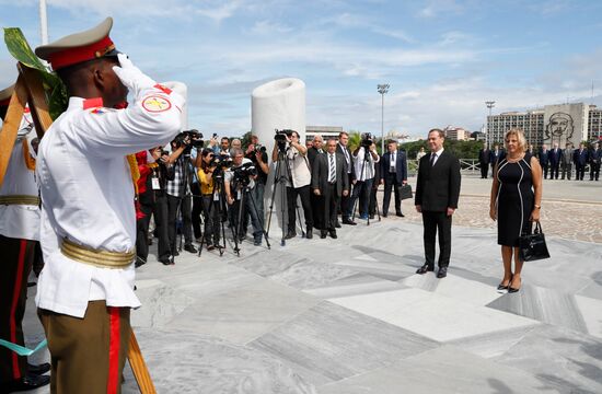 Визит премьер-министра РФ Д. Медведева на Кубу