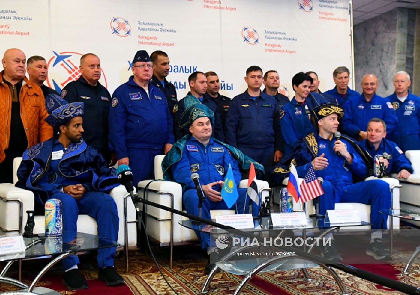Экипаж корабля "Союз МС-12" вернулся на землю