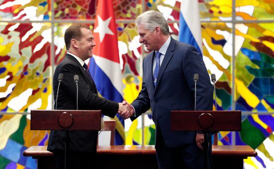 Визит премьер-министра РФ Д. Медведева на Кубу