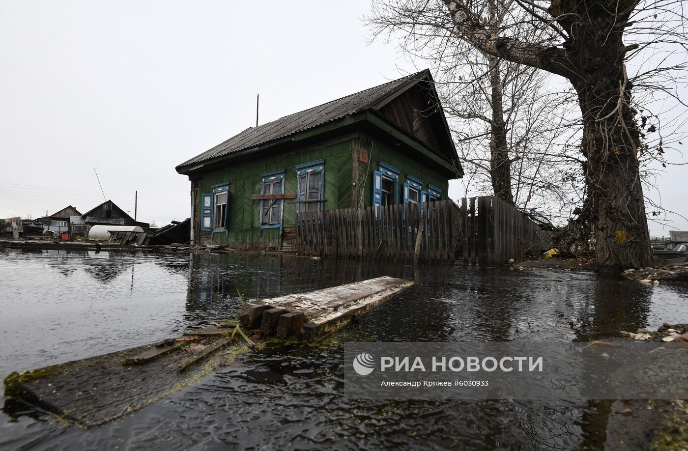 Ситуация в пострадавшем от наводнения г. Тулун