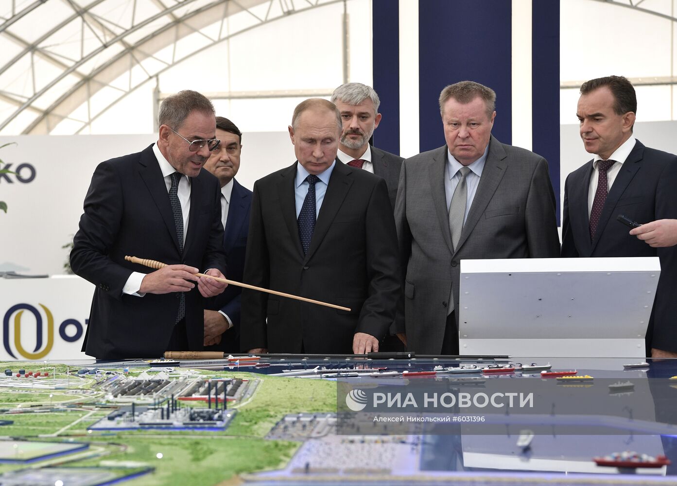 Рабочая поездка президента РФ В. Путина в Краснодарский край (Таманский полуостров)
