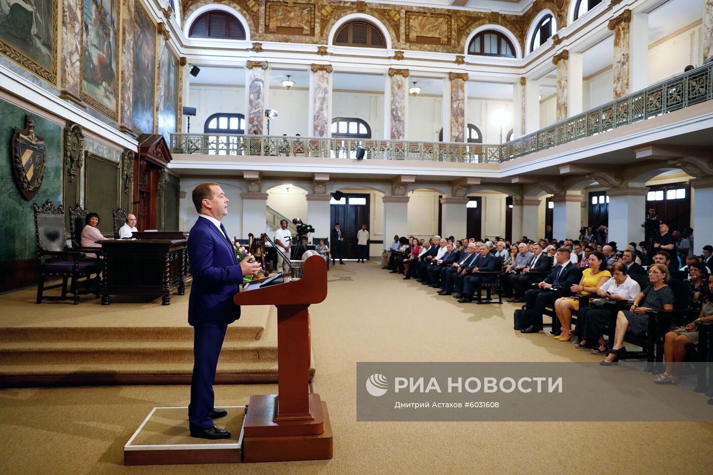 Визит премьер-министра РФ Д. Медведева на Кубу. День второй