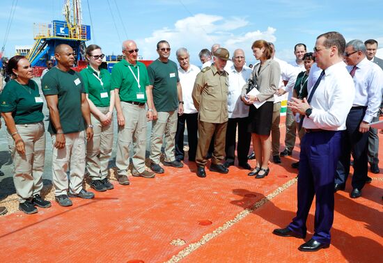 Визит премьер-министра РФ Д. Медведева на Кубу. День второй