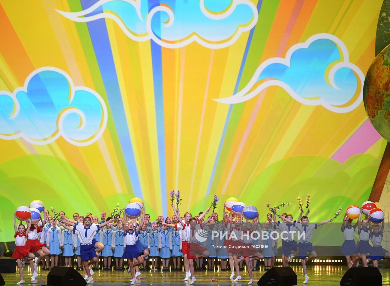 Торжественная церемония закрытия Всероссийского конкурса "Учитель года России-2019