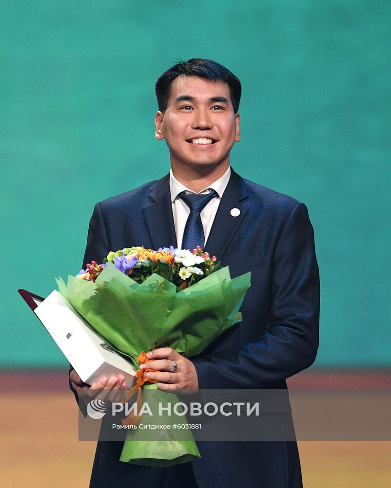 Торжественная церемония закрытия Всероссийского конкурса "Учитель года России-2019