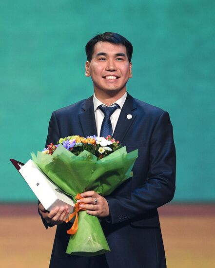 Торжественная церемония закрытия Всероссийского конкурса "Учитель года России-2019