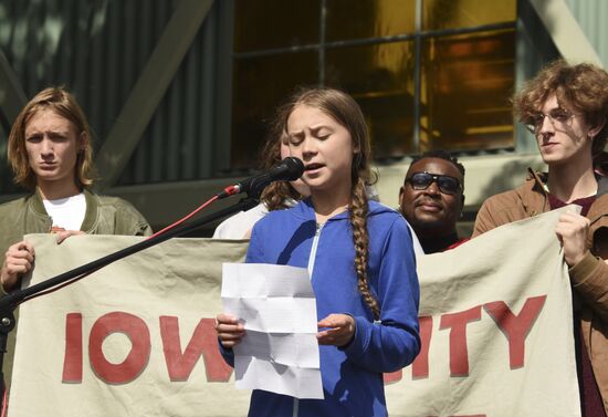 Митинг с участием экоактивистки Греты Тунберг в США