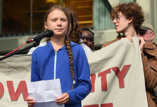 Митинг с участием экоактивистки Греты Тунберг в США