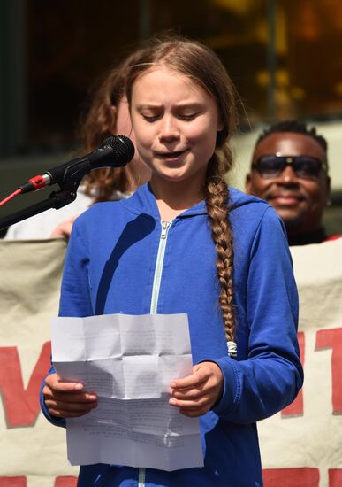 Митинг с участием экоактивистки Греты Тунберг в США