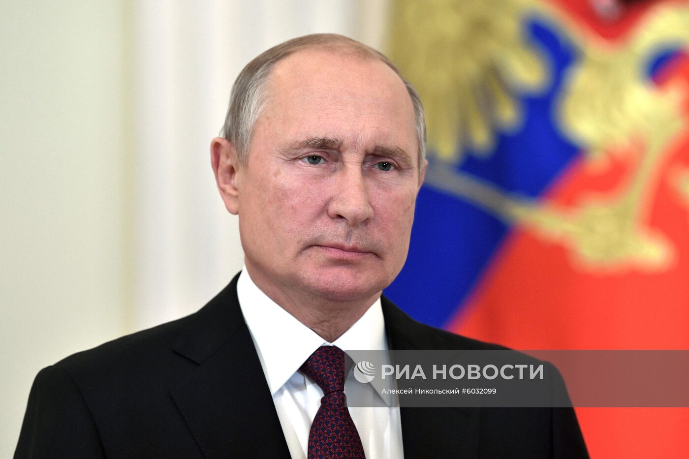 Президент РФ В. Путин поздравил учителей с их профессиональным праздником