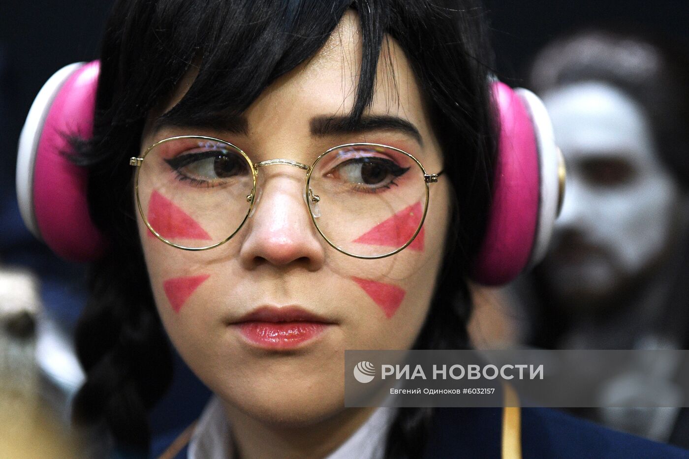 Участница выставки "ИгроМир 2019" и фестиваля Comic Con Russia 2019 в Международном выставочном центре "Крокус Экспо" в Москве. Место: Россия, Москва. Автор: Евгений Одиноков/РИА Новости. Выставка "Игромир" Comic Con Russia