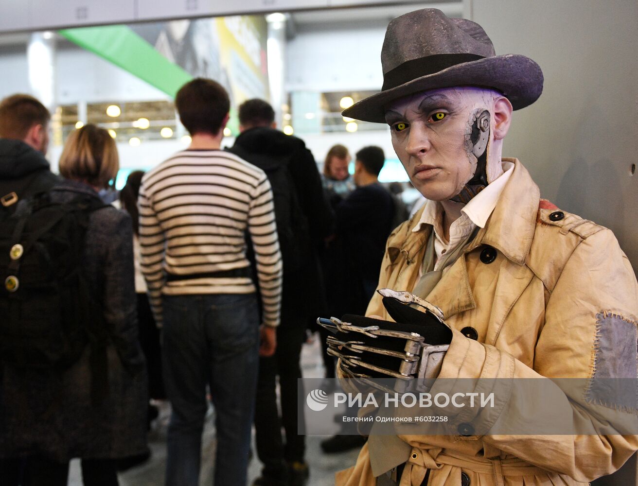 Участник выставки "ИгроМир 2019" и фестиваля Comic Con Russia 2019 в Международном выставочном центре "Крокус Экспо" в Москве. Место: Россия, Москва. Автор: Евгений Одиноков/РИА Новости. Выставка "Игромир" Comic Con Russia