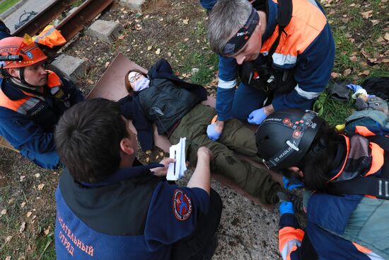 Учения добровольцев аварийно-спасательных формирований