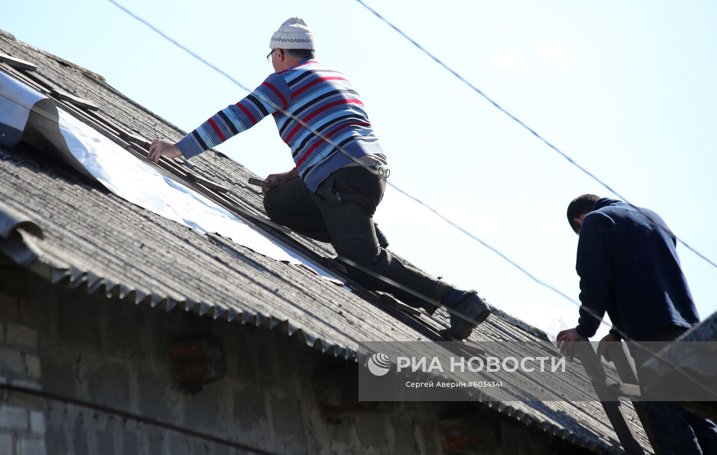 Последствия обстрела в Донецкой области