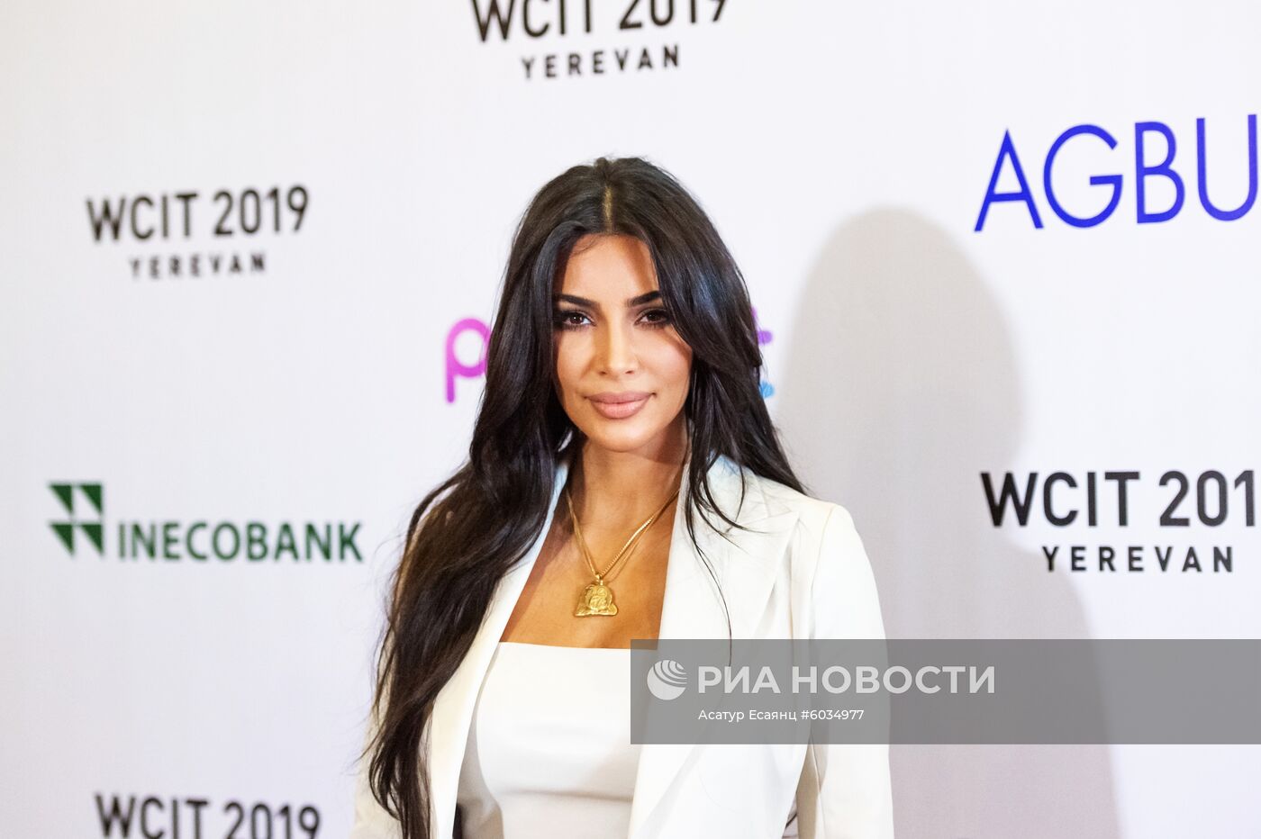 Ким Кардашьян посетила форум WCIT 2019 в Ереване