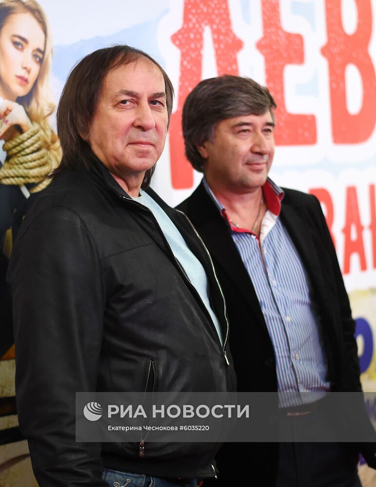 Премьера фильма "Девушки бывают разные"