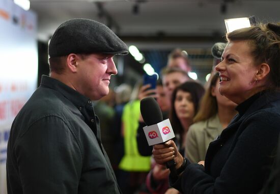 Премьера фильма "Девушки бывают разные"