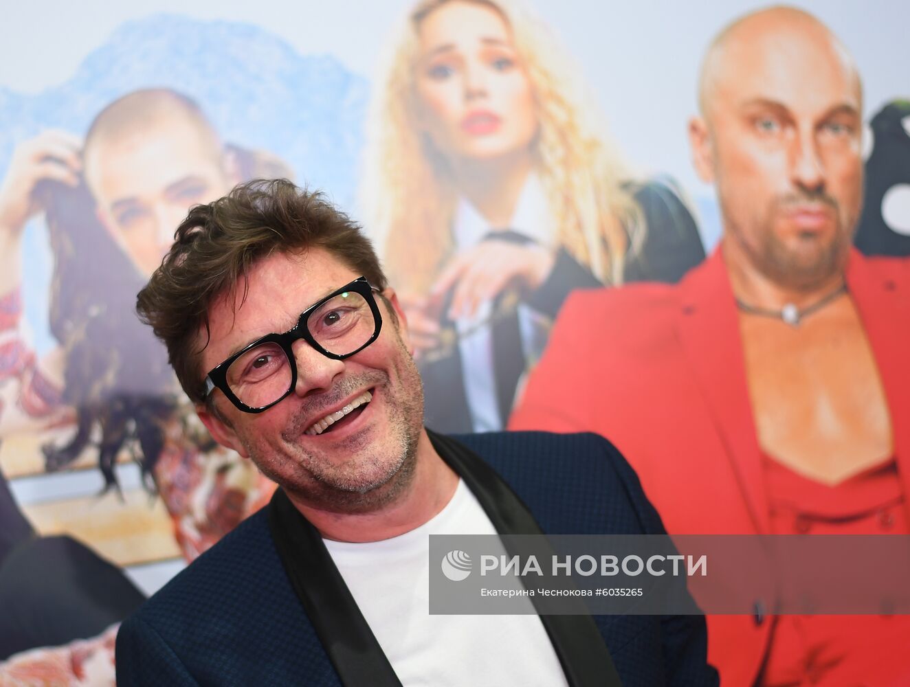 Премьера фильма "Девушки бывают разные"