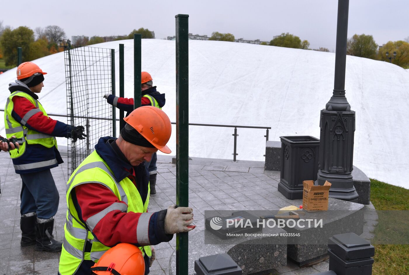 Демонтаж фонтана в парке "Царицыно"