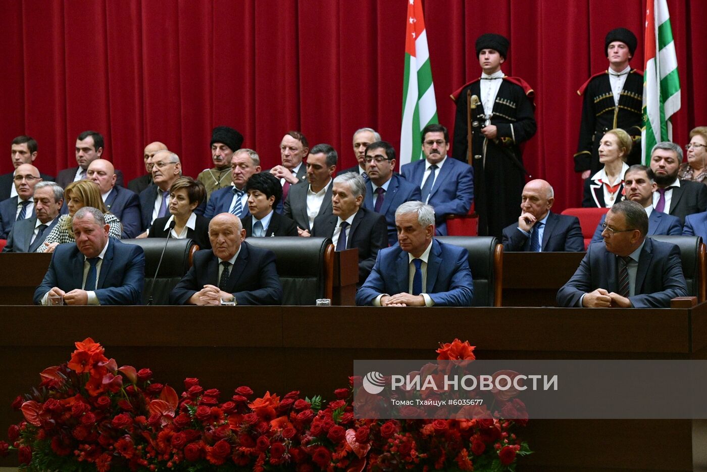 Инаугурация избранного президента Абхазии Р. Хаджимбы
