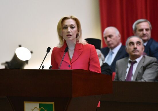 Инаугурация избранного президента Абхазии Р. Хаджимбы