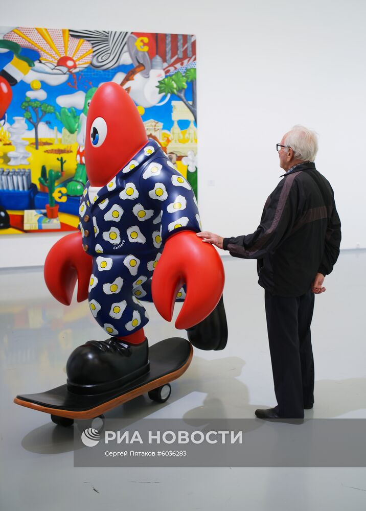 Выставка Филипа Колберта "Lobster Land" в Мультимедиа Арт Музее