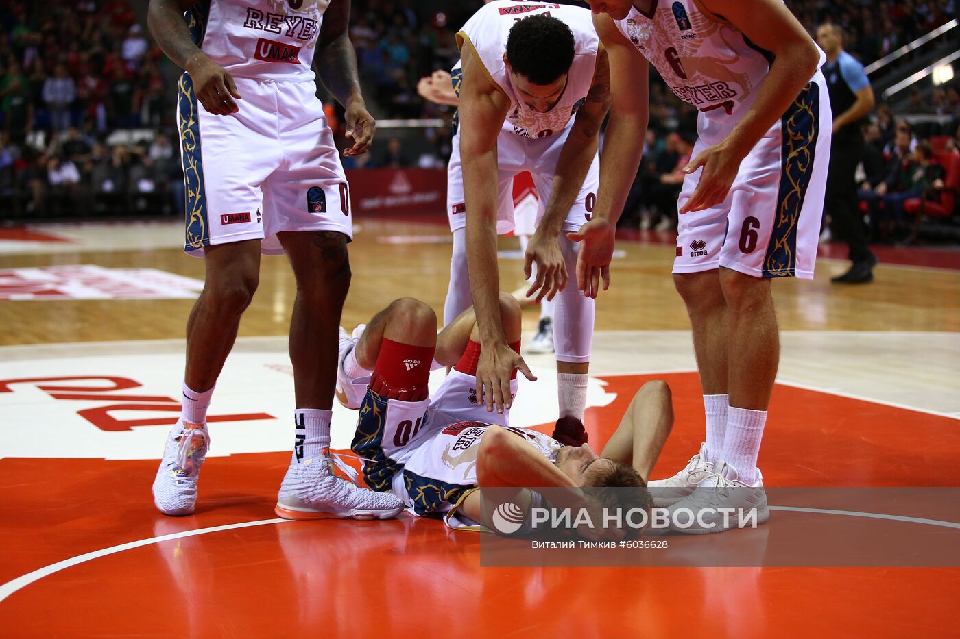 Баскетбол. Кубок Европы. Матч "Локомотив-Кубань" - "Умана Рейер"