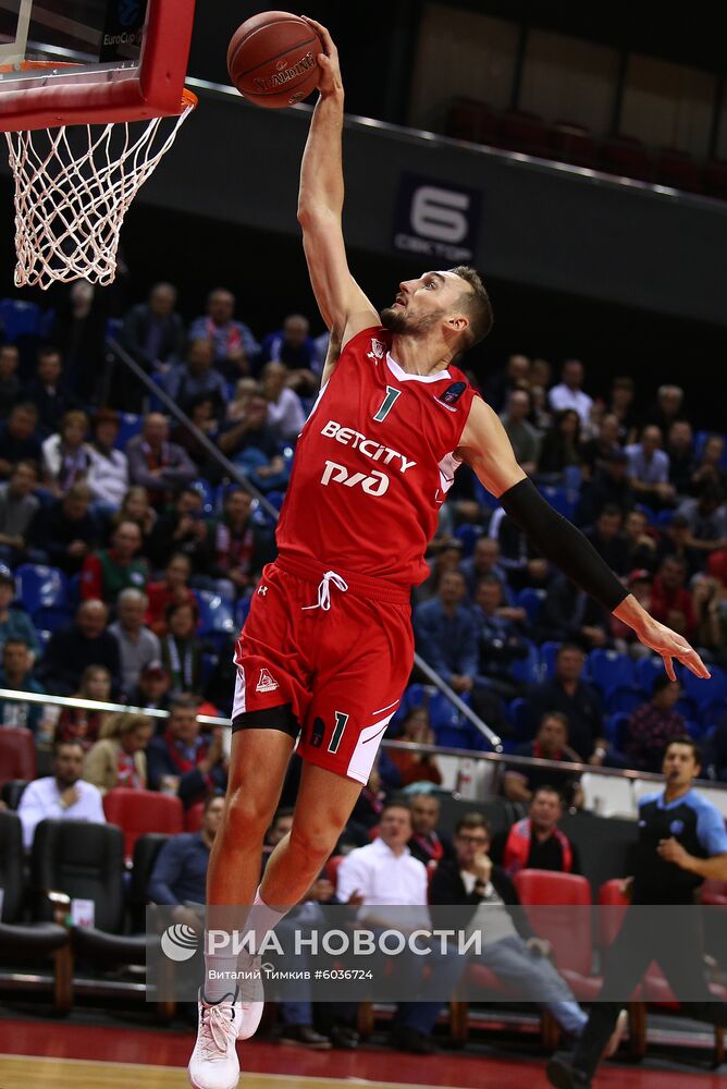 Баскетбол. Кубок Европы. Матч "Локомотив-Кубань" - "Умана Рейер"